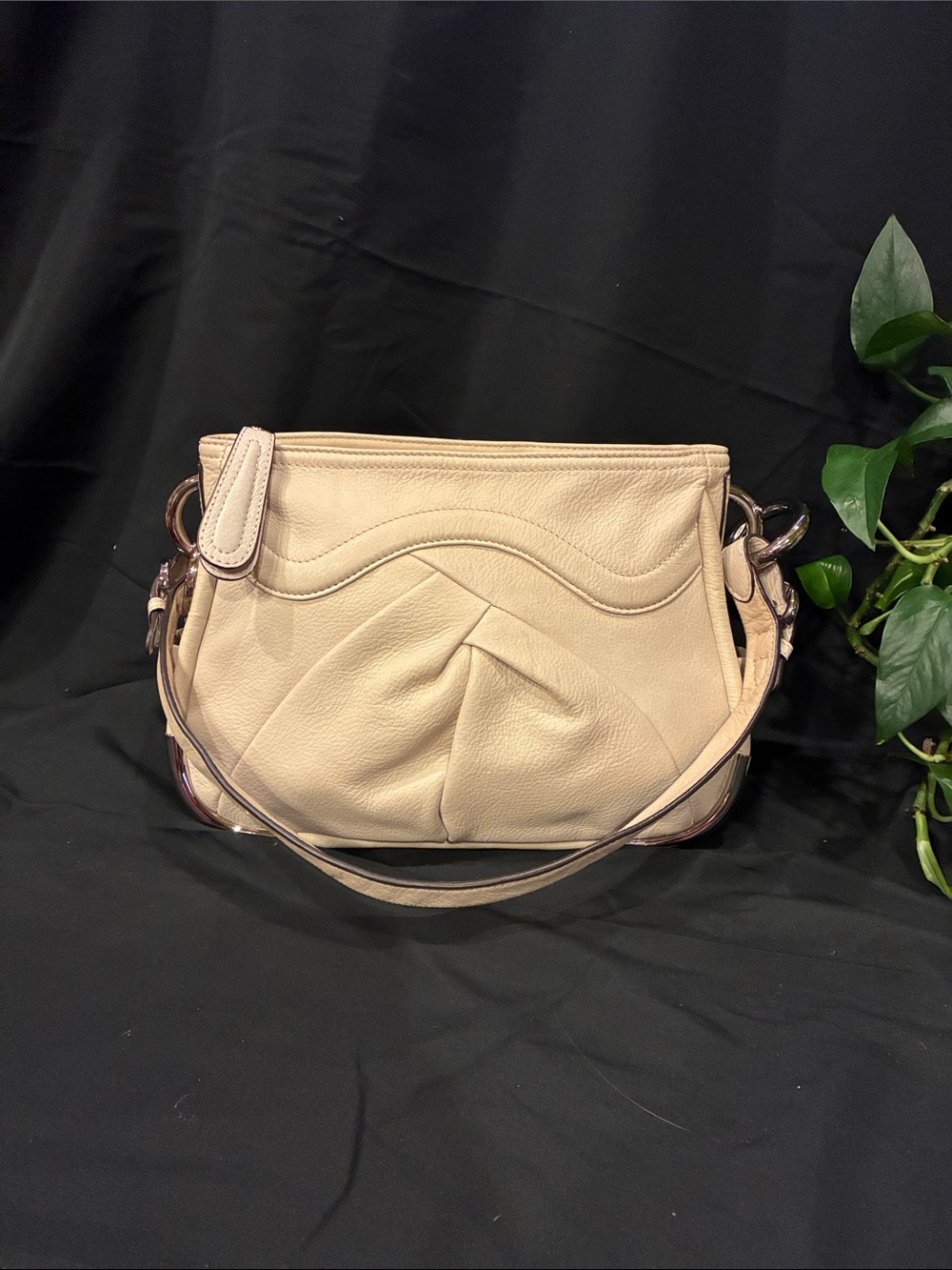 B. Makowsky Cream Leather Shoulder Bag with Silver Hardware (ABBA)